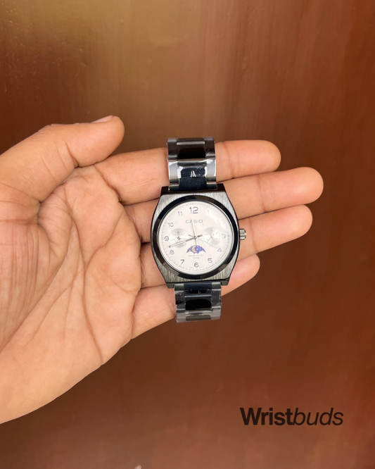 MoonPhase MTP M-305 (Analog Watch)
