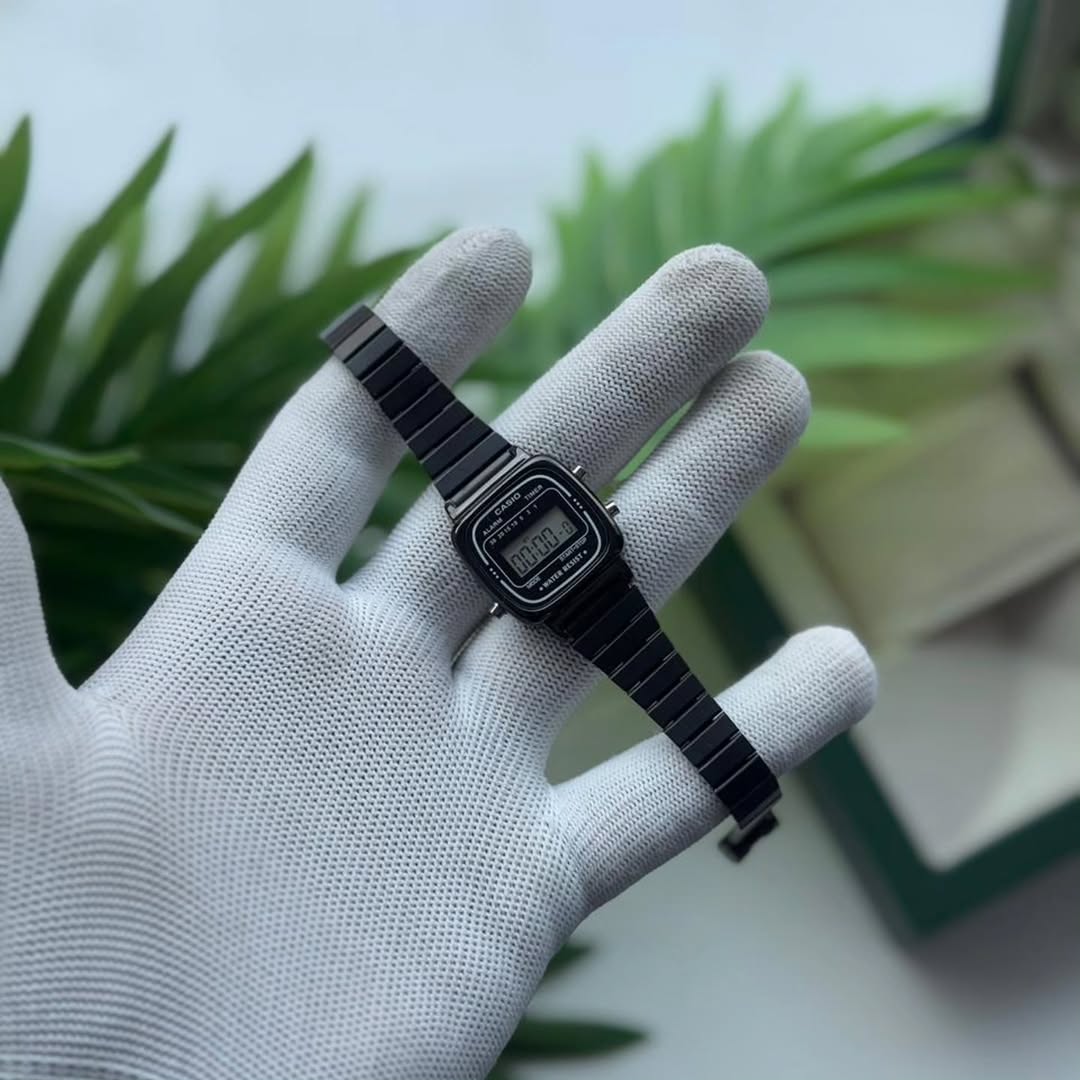 Vintage D124 (Digital Watch)